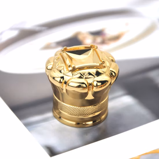 カスタマイズされたガラスボトルキャップ繊細なゴールドザマックキャップデザイナー高級キャップ香水用